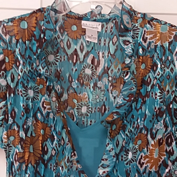 💞3/$27.❣Bundle & Save💞Kim Rogers Signature- Beautiful! Size M - Picture 2 of 8